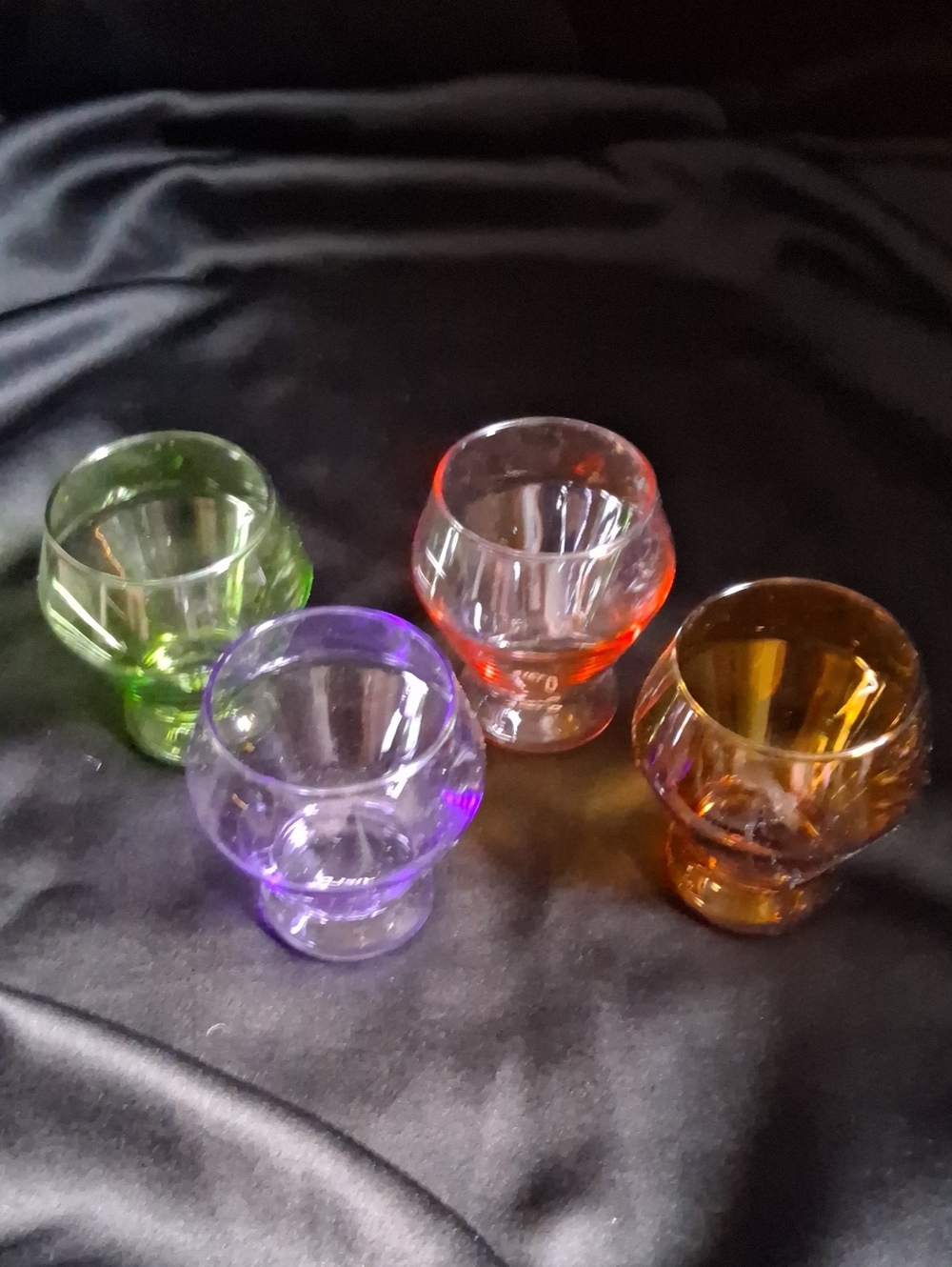 Yield Millenium Collection - 4 Bar Rocks Glass Set - Green Purple Pink Amber